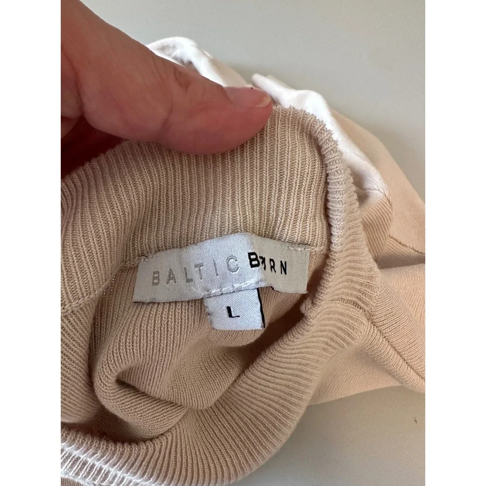 Baltic Born Beige Mock Neck Ribbed Knit Short Sleeve Top | Size Large